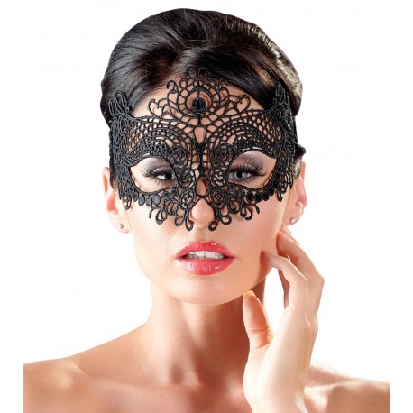 masque en broderies élaborées