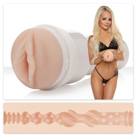 Masturbateur Elsa Jean Tasty vaginal Fleshlight